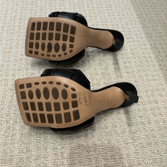 Bottega Lido Black Mules - Picture 4 of 4